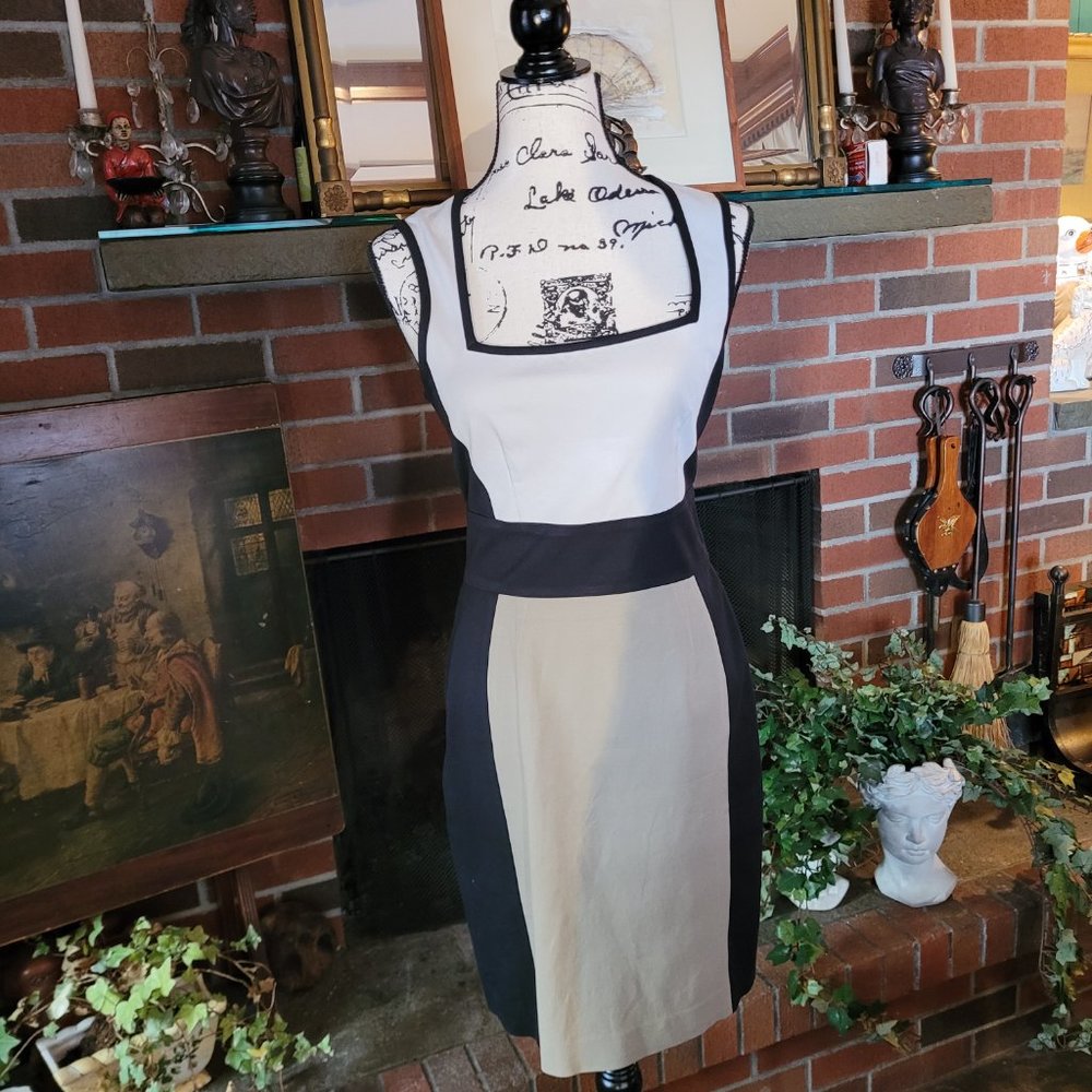 Banana Republic stretch shift dress in black, tan and cream, size 2
